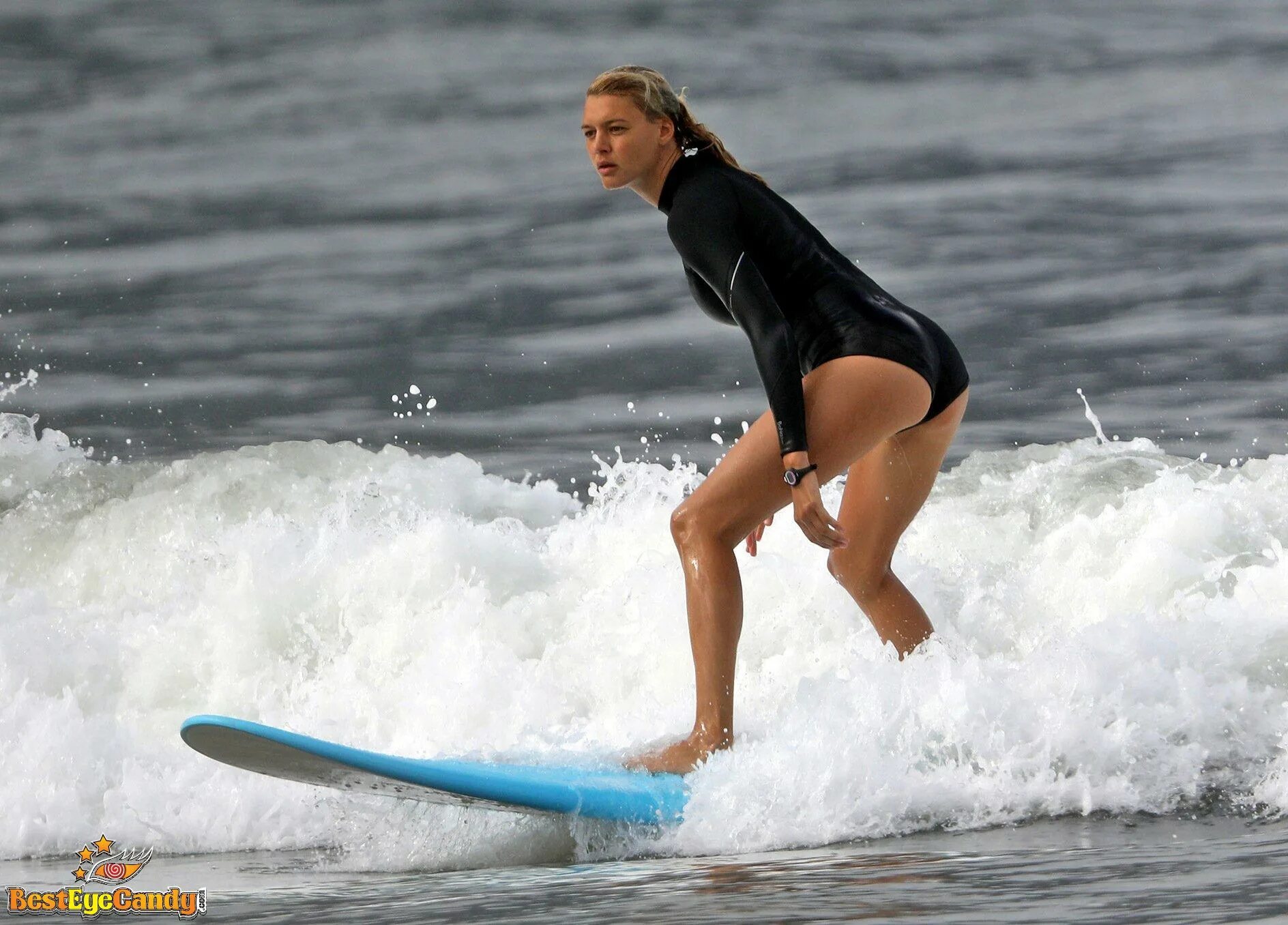 Kelly Rohrbach underwear in Weifang