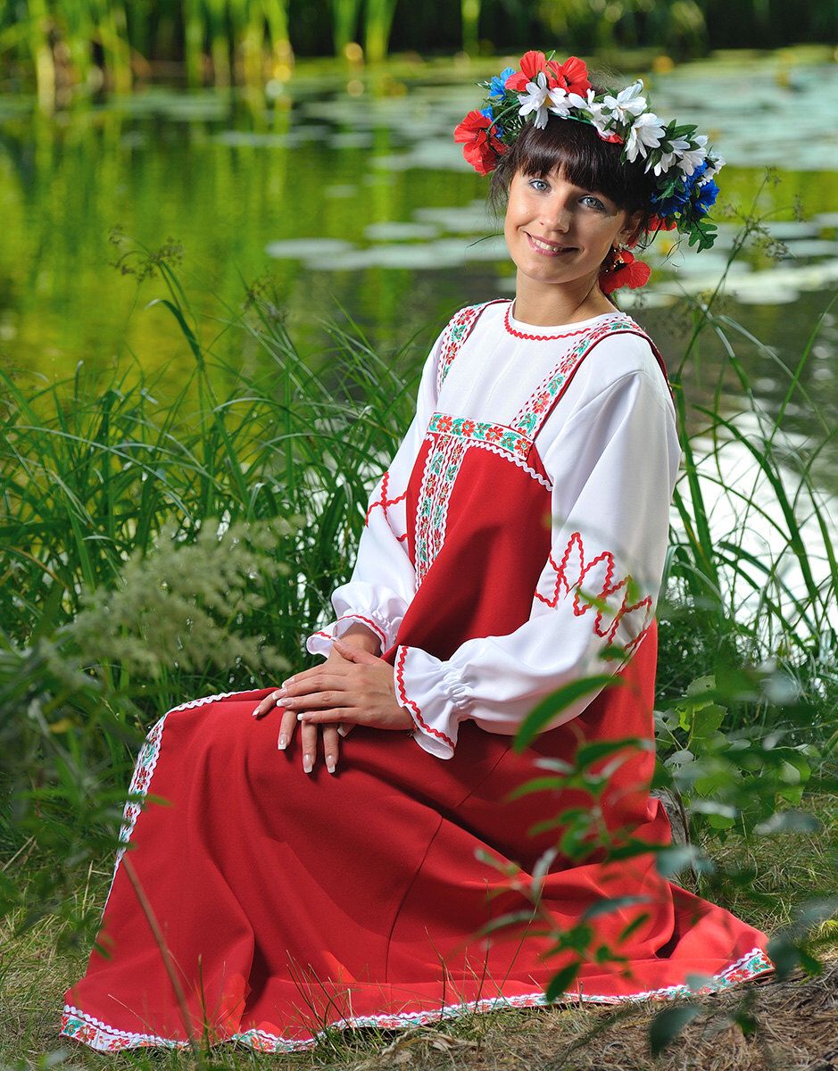 Beautiful girl Girls in Slavic costumes in Weifang
